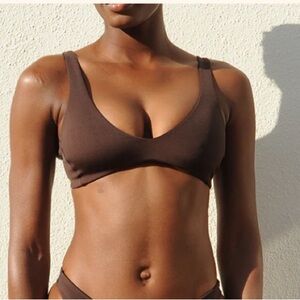 Left on Friday Plunge Top - Cold Brew